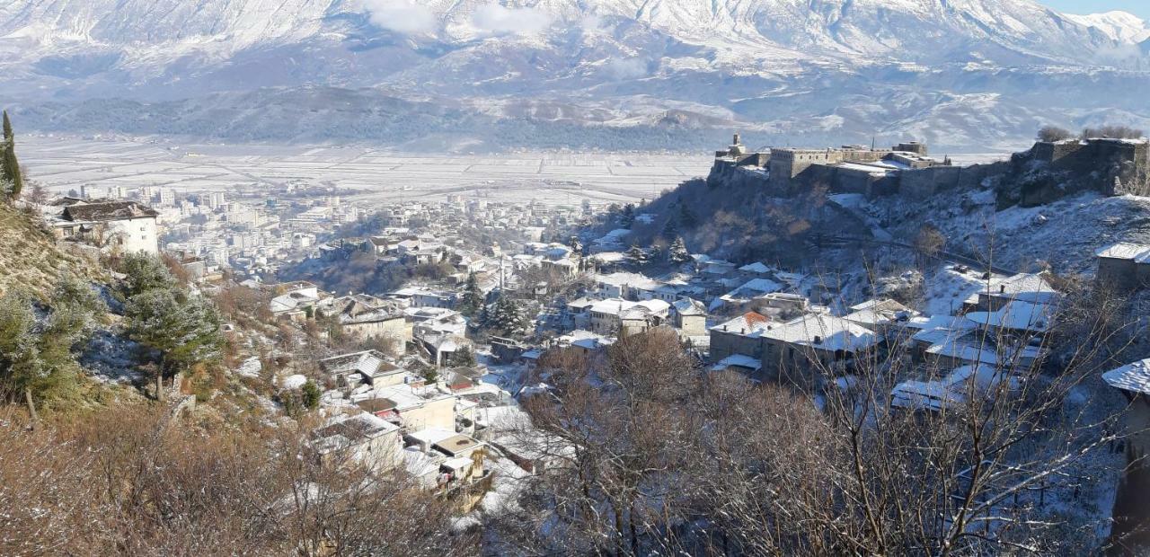 Hotel Braja House Gjirokastër Exterior foto